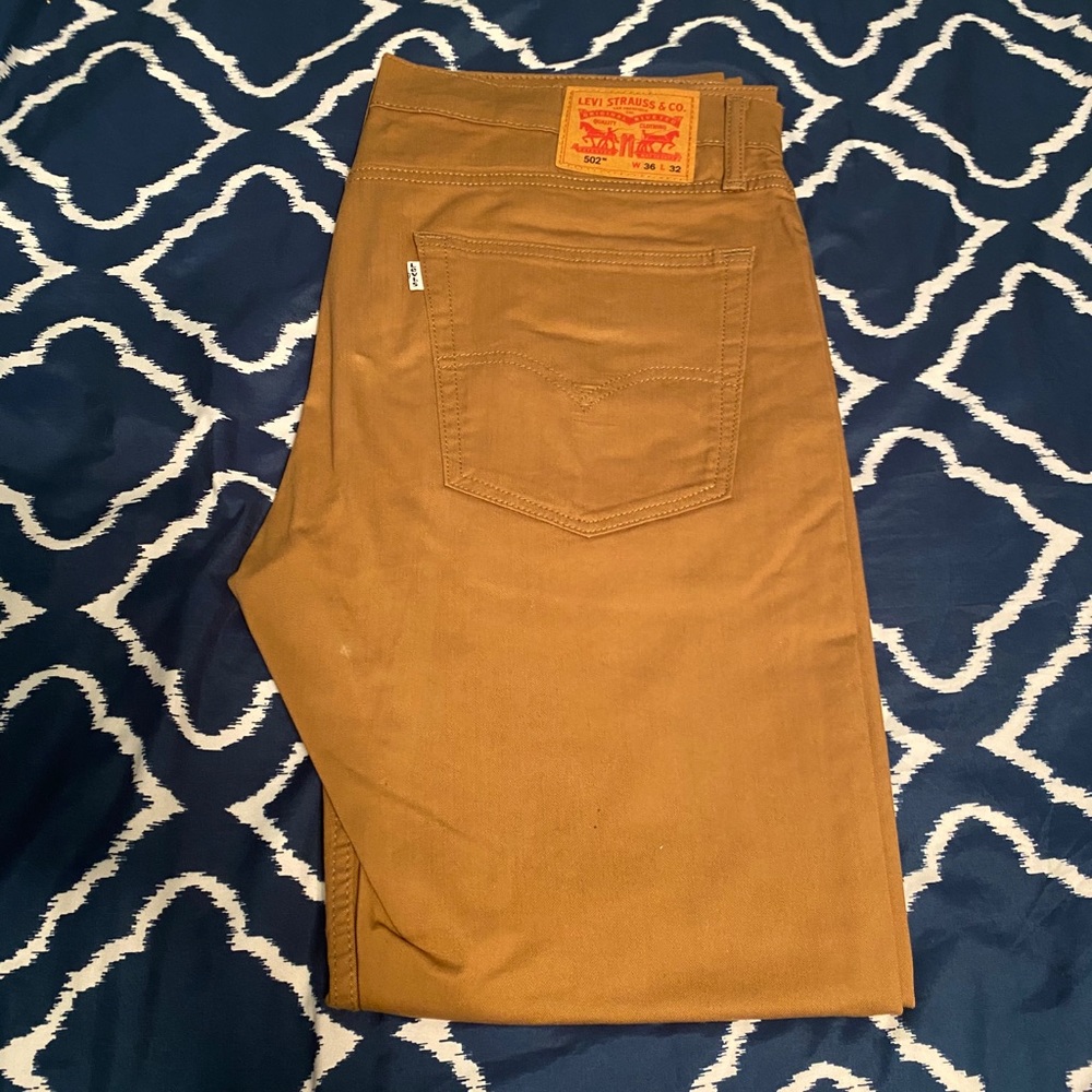 Levi’s 502 Tan colored pants 36/32 tapered fit